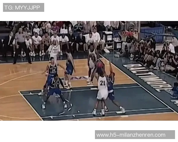 运动新闻波什与诺维斯基的巅峰对决：谁才是NBA历史最伟大的大前锋